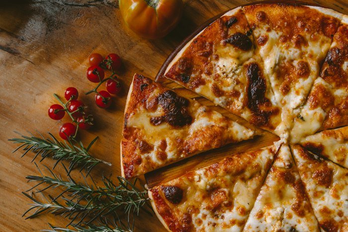 Pizza Maker & Italian Cuisine Cook